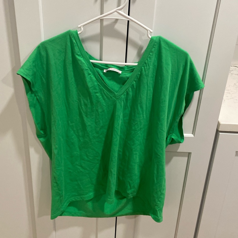 Zara Women’s Green Cropped Cotton V-Neck Short Sleeve Shirt Top
